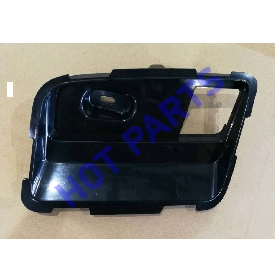 картинка НАКЛАДКА ДЕКОРАТИВНАЯ ЗАДНЕГО БАМПЕРА ПРАВАЯ X7 NL4  101805935859