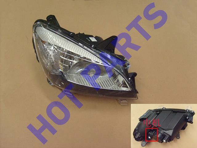 картинка ФАРА ГОЛОВНОГО СВЕТА ПРАВАЯ VOLEEX C30  4121200-J08A