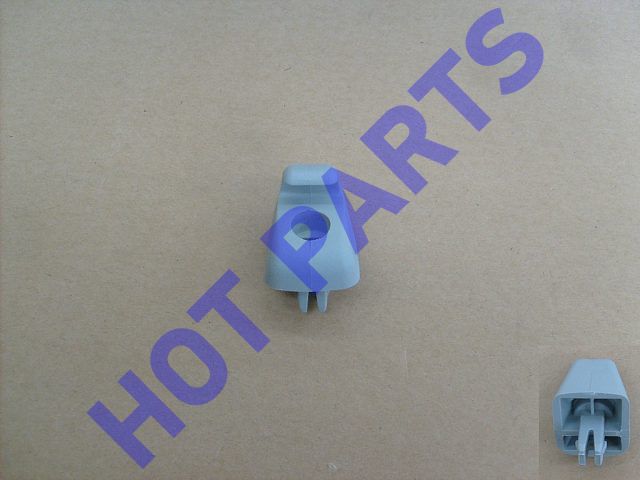 картинка КРОНШТЕЙН ПРОТИВОСОЛНЕЧНОГО КОЗЫРЬКА HOVER H3,H5 (НОВЫЙ САЛОН)  8204011-K24-00CV