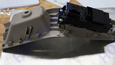 картинка Inner handrail with switches, front left door -- не разобрано 2 C3746100